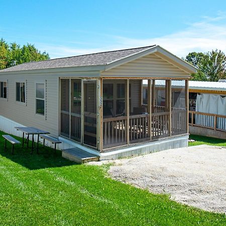 Plymouth Rock Camping Resort Deluxe Cottage Elkhart Lake Εξωτερικό φωτογραφία