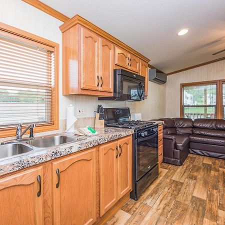 Plymouth Rock Camping Resort Deluxe Cottage Elkhart Lake Εξωτερικό φωτογραφία