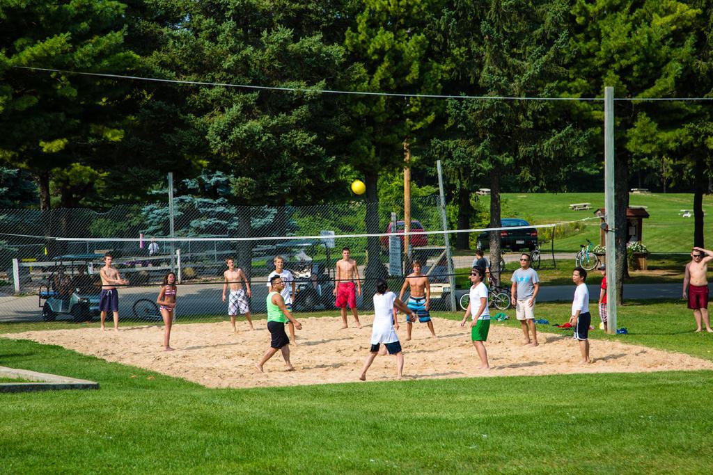 Plymouth Rock Camping Resort Deluxe Cottage Elkhart Lake Εξωτερικό φωτογραφία