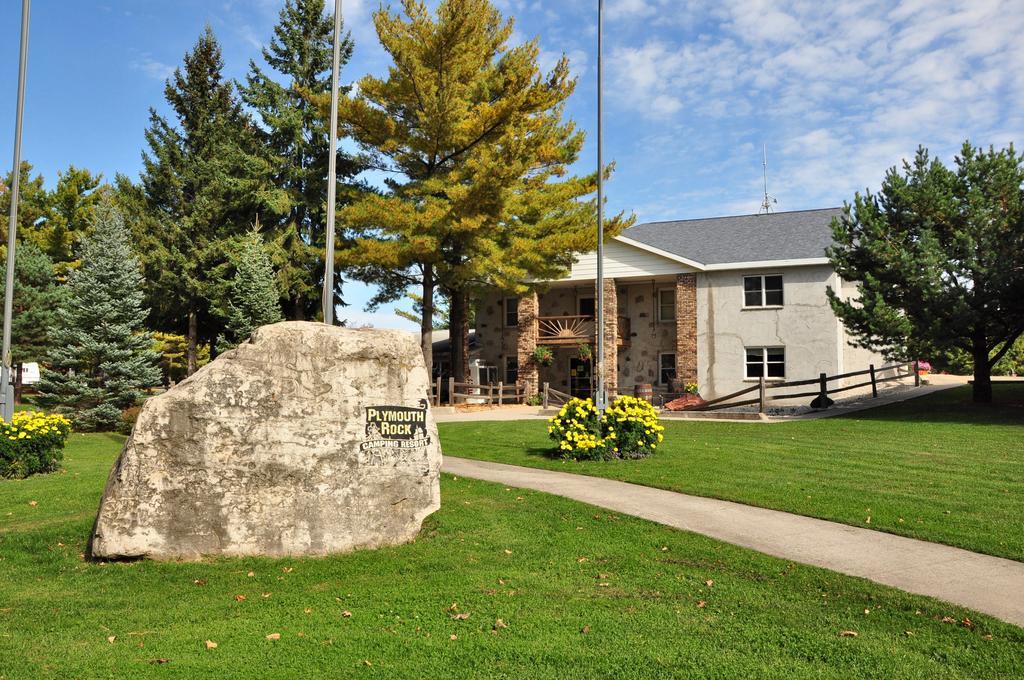 Plymouth Rock Camping Resort Deluxe Cottage Elkhart Lake Εξωτερικό φωτογραφία