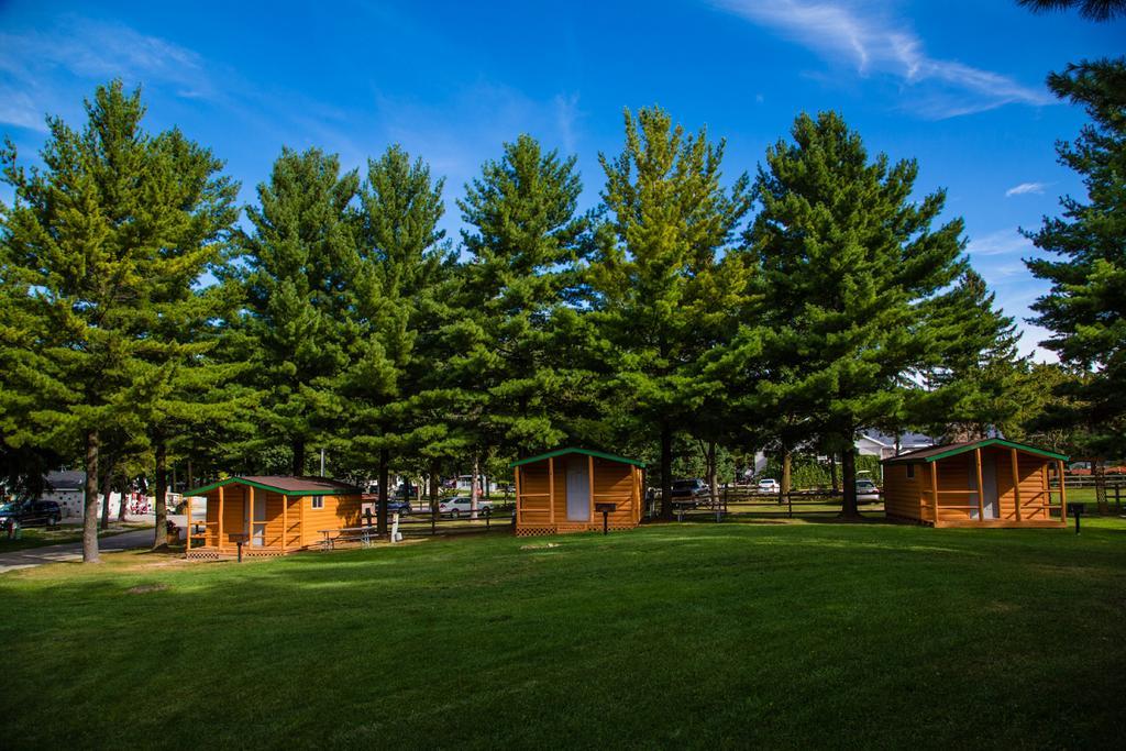 Plymouth Rock Camping Resort Deluxe Cottage Elkhart Lake Εξωτερικό φωτογραφία