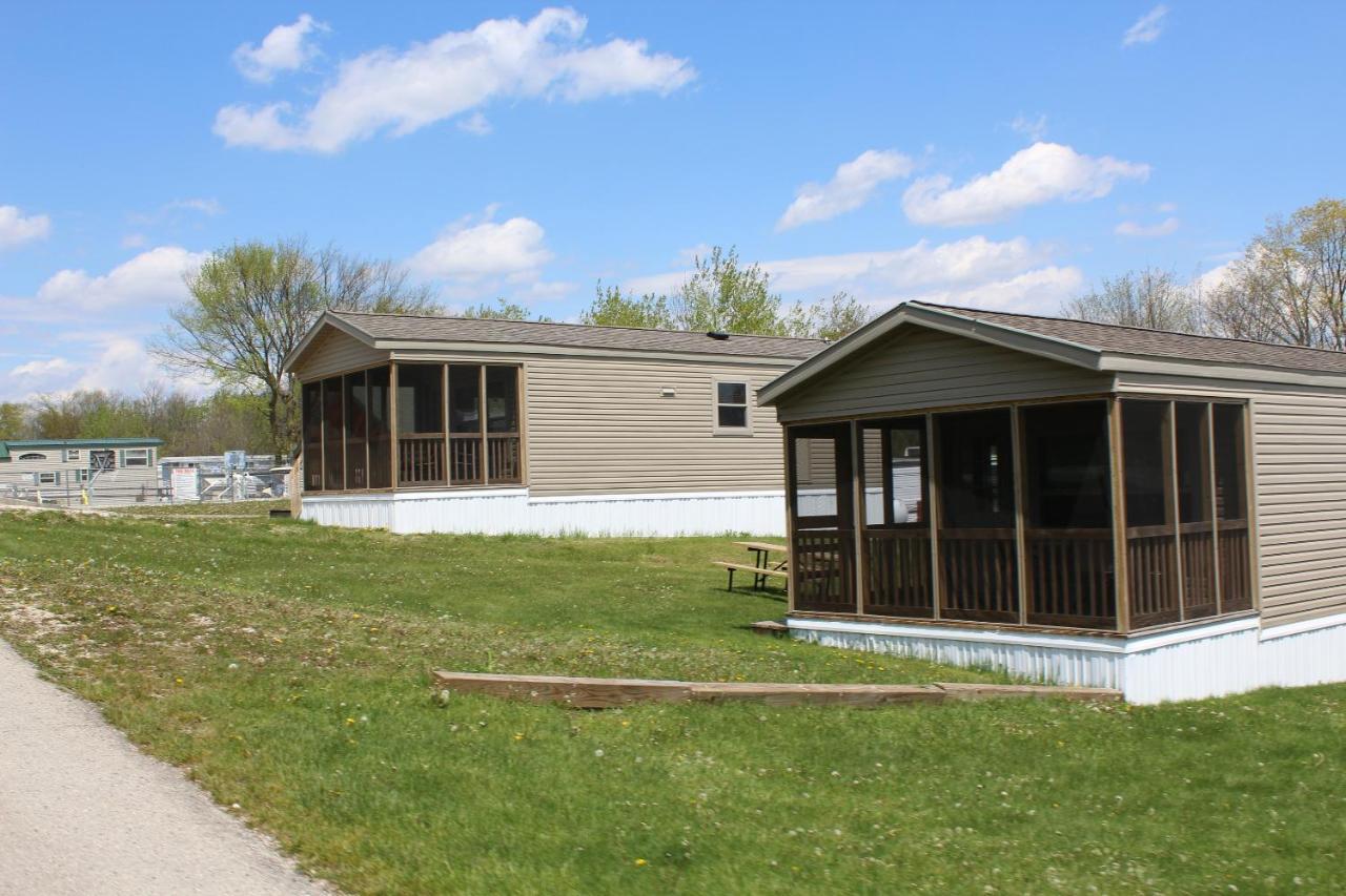 Plymouth Rock Camping Resort Deluxe Cottage Elkhart Lake Εξωτερικό φωτογραφία